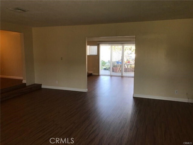 Foto del edificio - 5609 Welland Ave