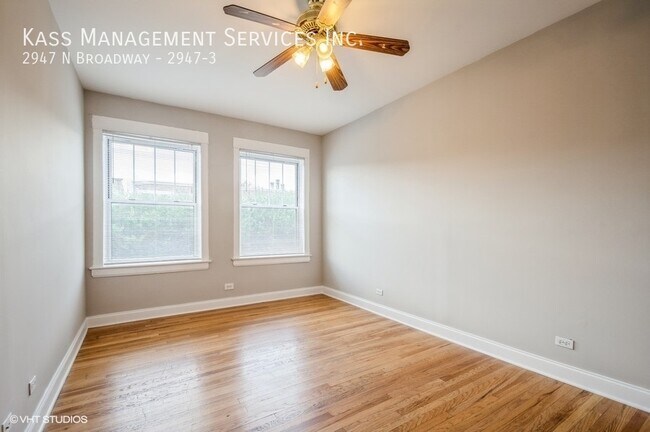Foto del edificio - 2947 N Broadway-2947-3