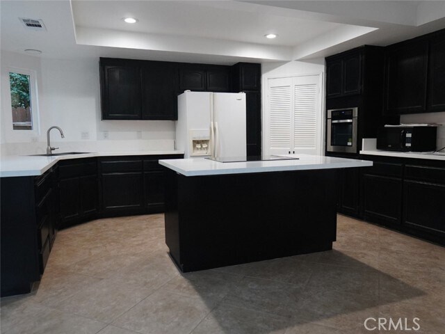 Foto del edificio - 26591 Ave Deseo