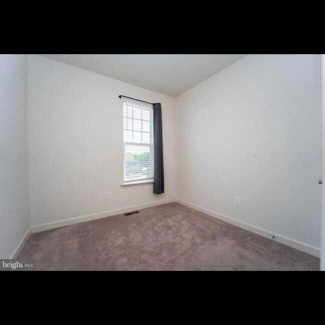 Foto del edificio - 7206 Wood Pond Cir