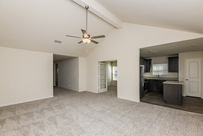 Foto del edificio - 1332 Redpine Dr