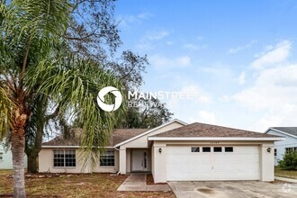 Building Photo - 10349 Rainbow Oaks Dr