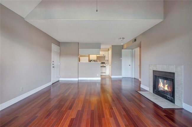 Building Photo - 320 Black Oak Ct