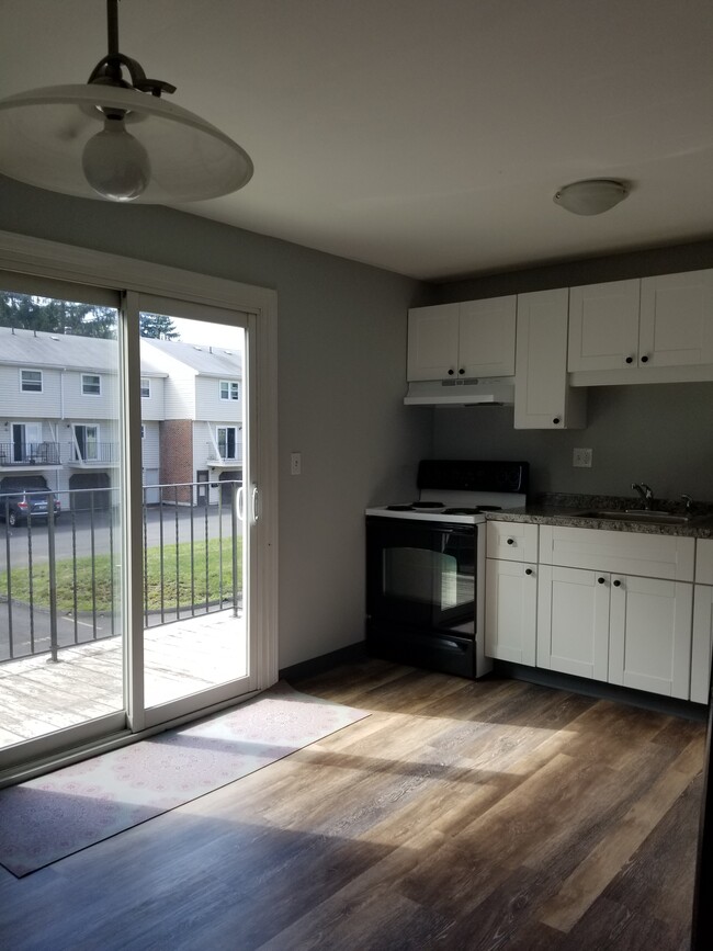 Building Photo - 308 Blackstone Vlg