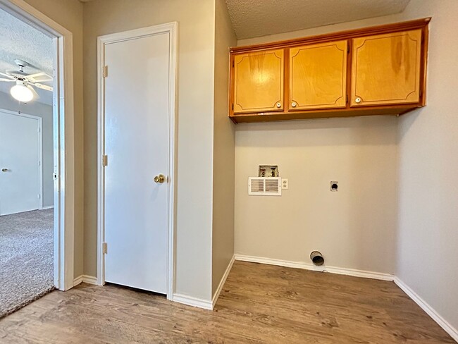 Foto del edificio - Three Bedroom House in Northwest Lubbock