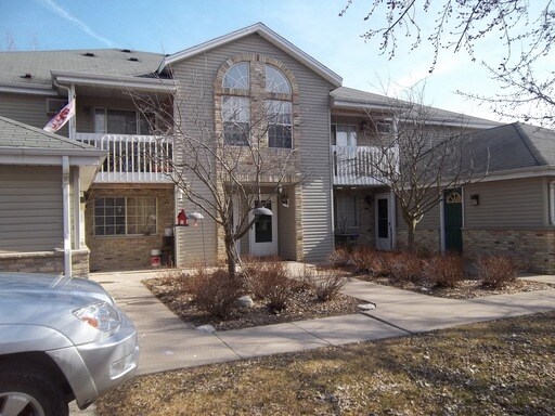 Primary Photo - W192S6347 Regency Ct