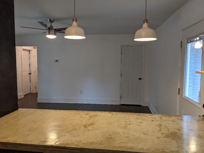 Photo - 2931 Glenwood Ave SE House