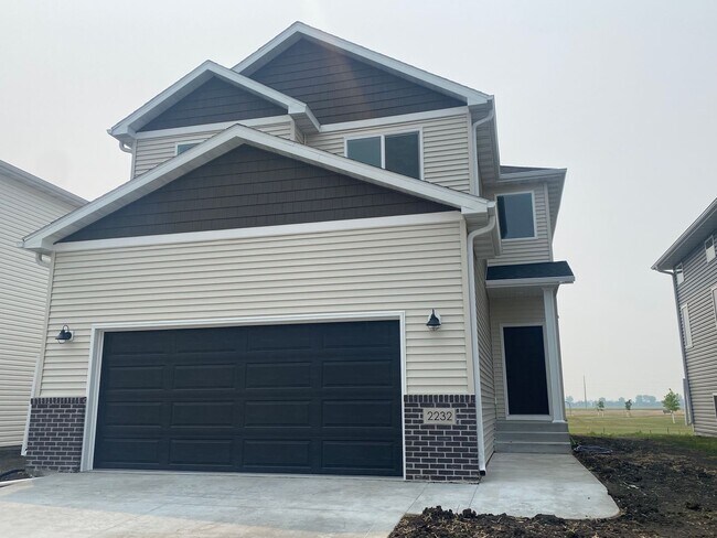 Foto del edificio - 2232 Griffin Dr S