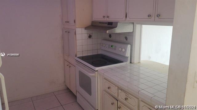 Building Photo - 1885 NE 121st St