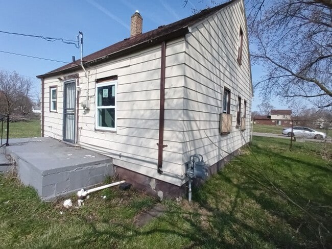 Building Photo - 4080 Isabelle St