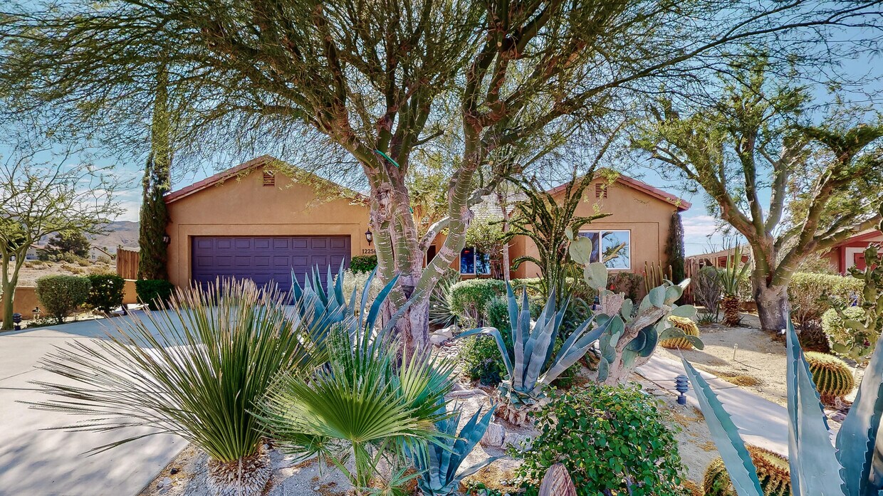 Primary Photo - 12256 Ambrosio Dr