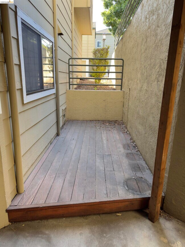 Building Photo - 3152 Heather Ridge Dr