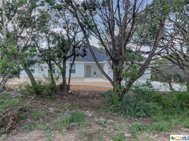 Building Photo - 1131 Yaupon