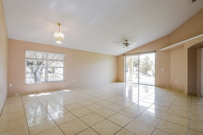 Building Photo - 3237 Harpers Ferry Ct
