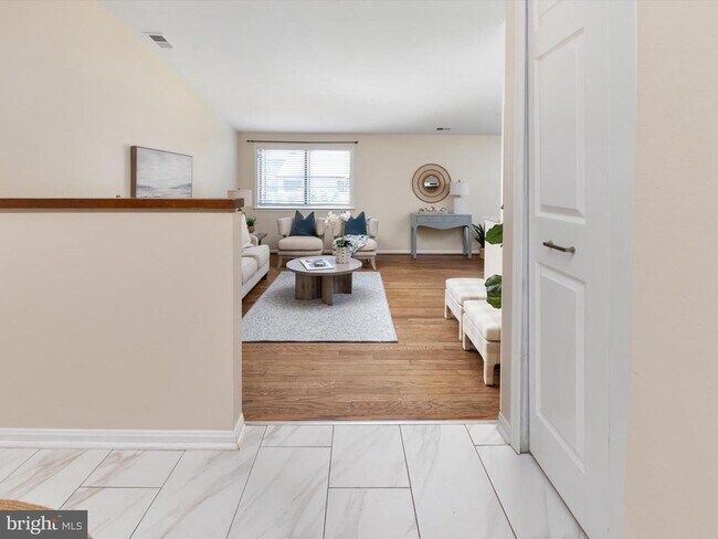 Foto del edificio - 1411 Stonecreek Rd