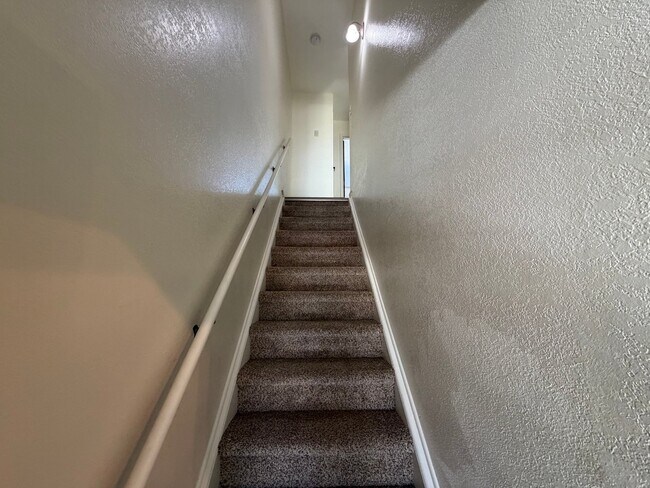 Building Photo - 919 44th Ave Ct