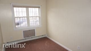 Building Photo - 293 Miller Ave