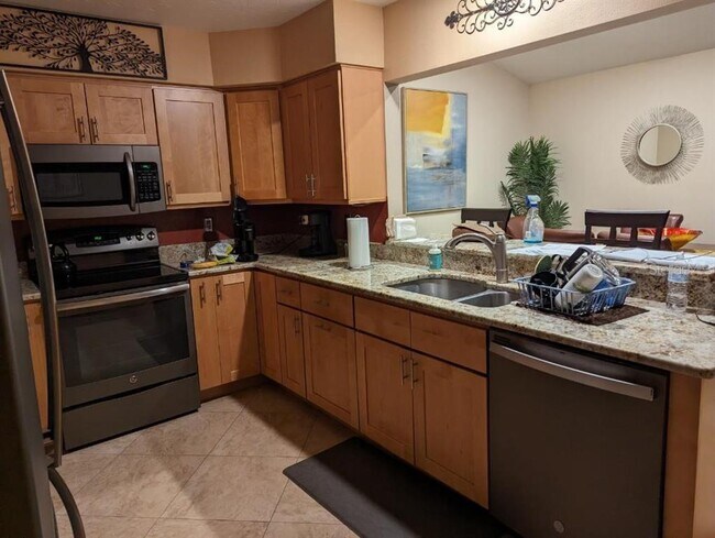 Foto del edificio - 5581 Golf Pointe Dr