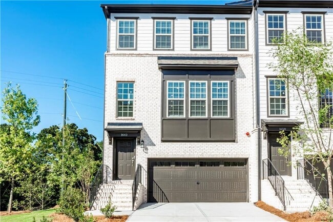 Building Photo - 1662 Mountain Top Ln SE