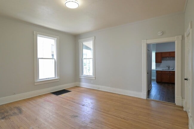 Photo - 532 S 30th St Apartment