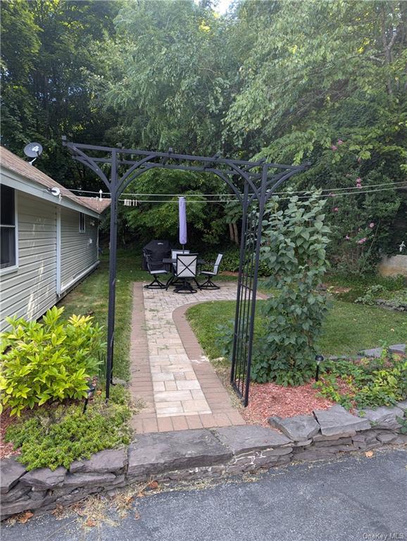 Foto del edificio - 38 Glenmere Ave