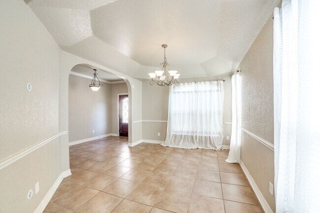 Foto del edificio - 12602 Emmett Grove