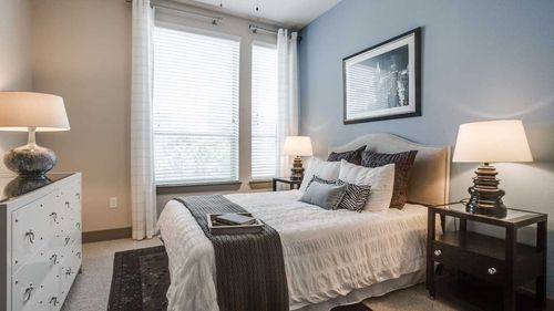 Building Photo - 2828 Lemmon Ave E