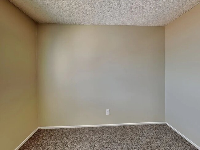 Building Photo - 7464 Lime Ave