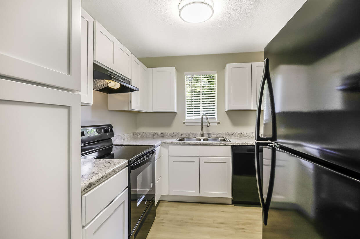 Newly Renovated Townhome at Pine Ridge Apartments in Cary, NC - Pine Ridge Apartments