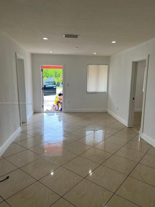 26600 SW 138th Ave, Naranja, FL 33032 House Rental in Naranja, FL