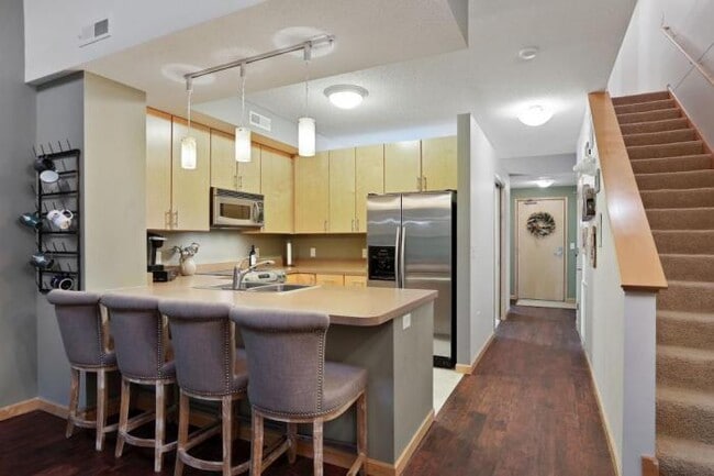 Building Photo - 2 bedroom in Stillwater MN 55082