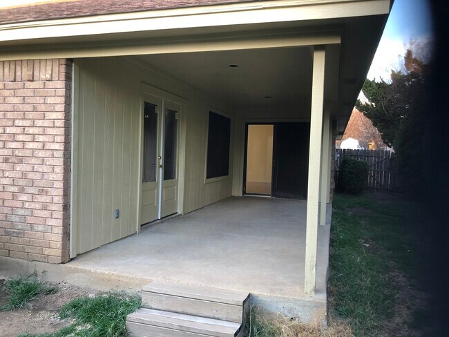 Foto del edificio - 10629 Holly Grove Dr