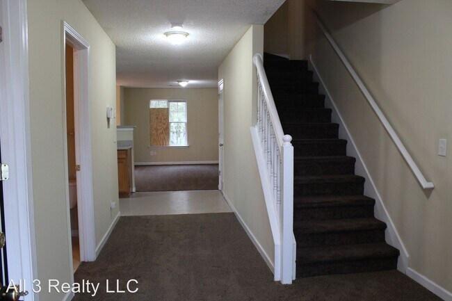 Foto del edificio - 4 br, 3 bath House - 6332 Hickory Lane Circle