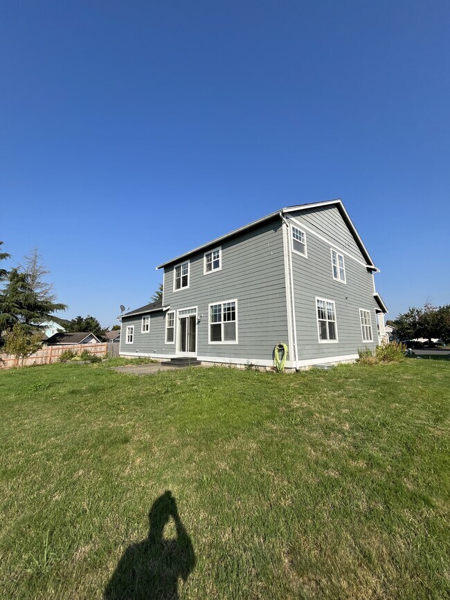 Foto del edificio - 1341 Colony Ct