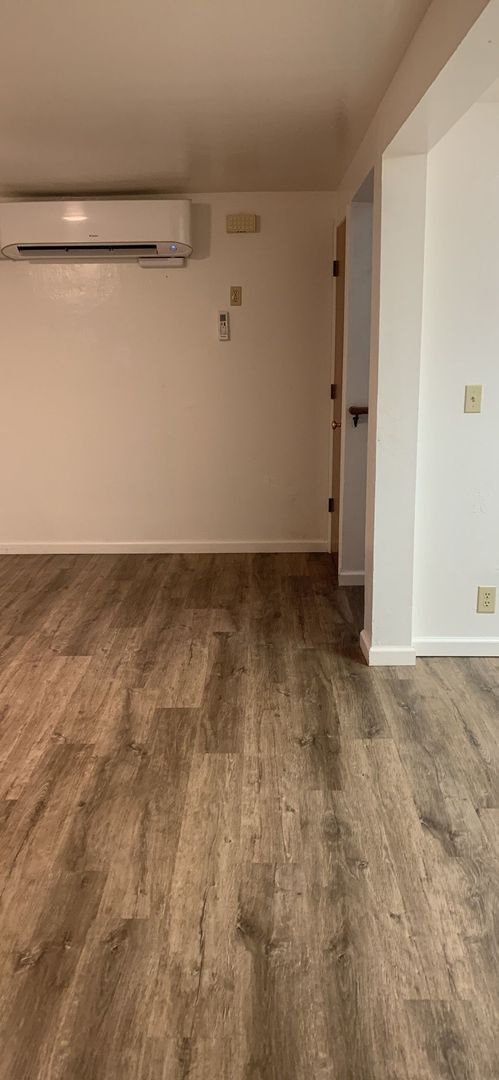 Building Photo - 728 W 3rd St