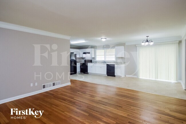 Foto del edificio - 1175 Milstead Ave NE