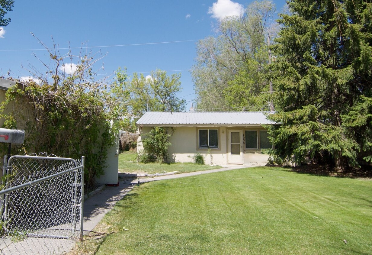 Building Photo - Charming 2 Bed, 1 Bath Home in Idaho Falls!