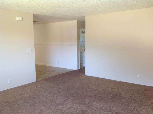 Building Photo - 2407 W Tokay St