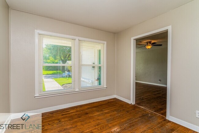 Building Photo - 4024 Boyd Ave