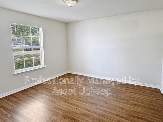 Foto del edificio - 5711 Arlington Park Dr