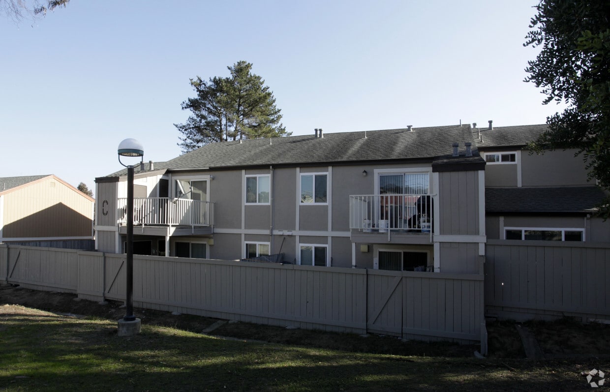 Building Photo - Midway Village