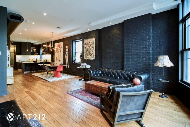 Building Photo - 344 Bowery