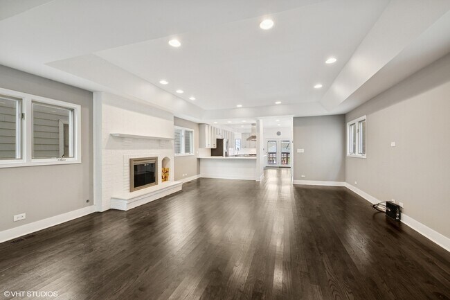 Foto del edificio - 1730 W Barry Ave