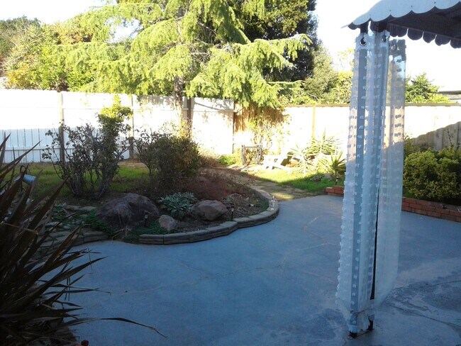 Foto del edificio - 3782 Almond Ct