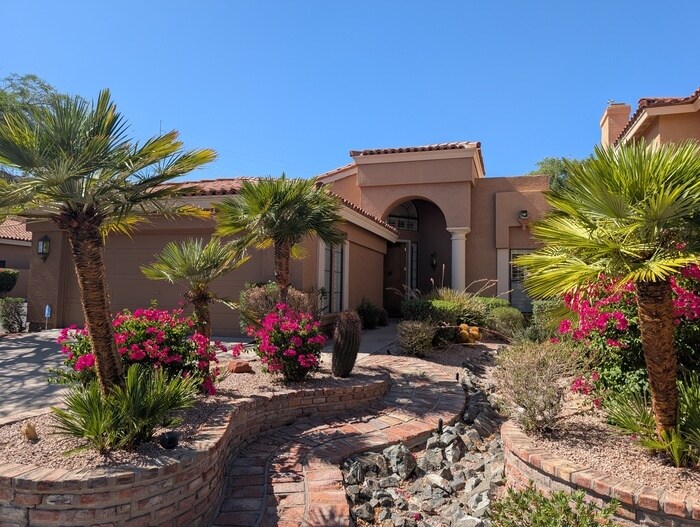 Foto principal - Pointe Tapatio 3br with garage
