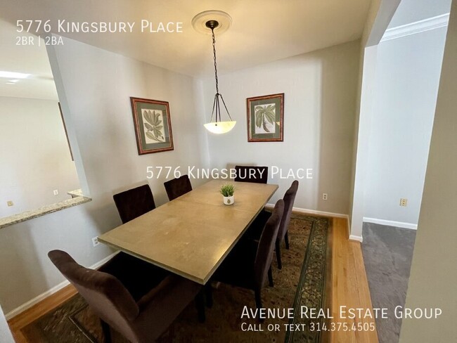 Foto del edificio - Charming 2-Bed, 2-Bath Townhome with Moder...