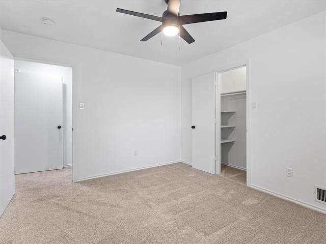 Building Photo - 207 Mesa Dr