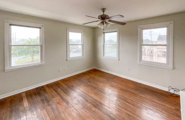 Building Photo - 6203 Warrington Dr