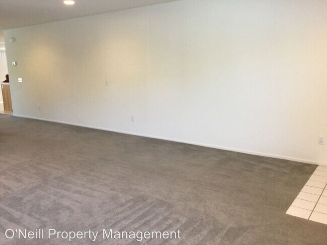 Foto del edificio - 4 br, 2.5 bath House - 32056 Meadow Wood Lane