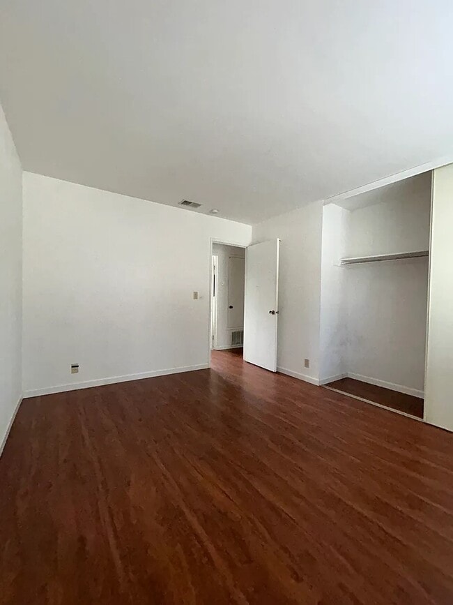 Photo - 4864 Iris Terrace Townhome